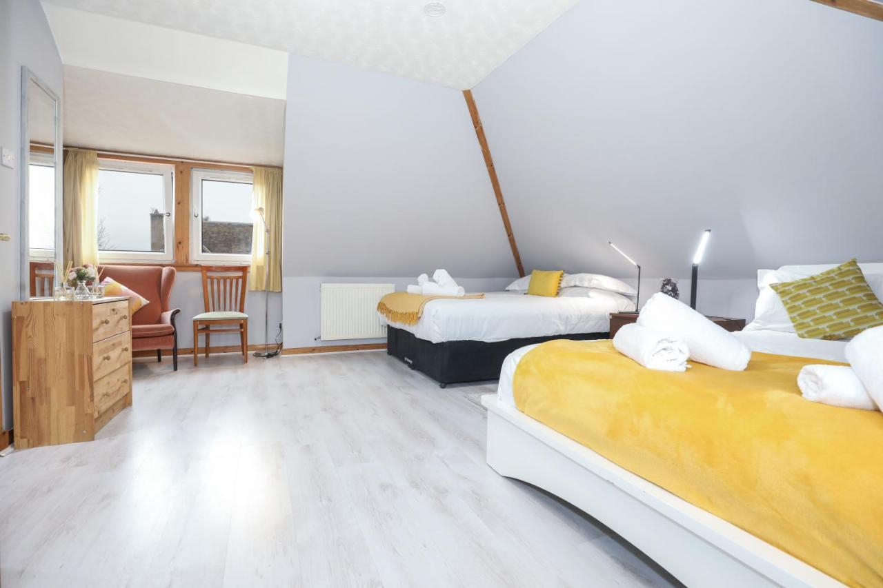 Beautiful 4 Bedroom Cottage - Ideal Location - Free Parking Edinburgh Exterior foto